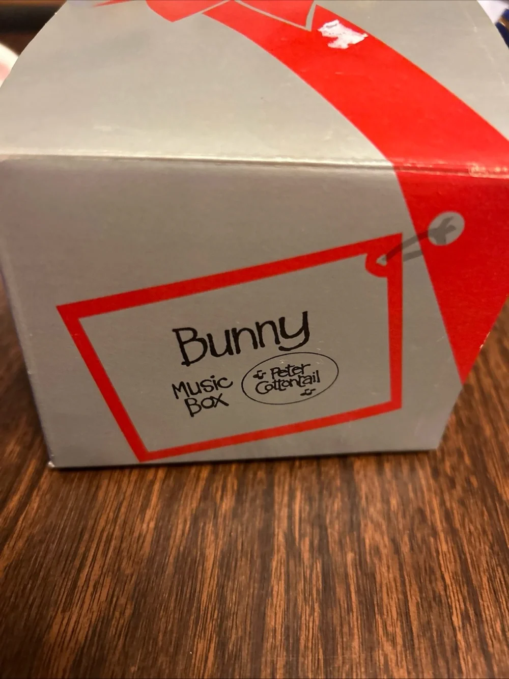 Vintage in box Peter Cottontail hand turn music box
